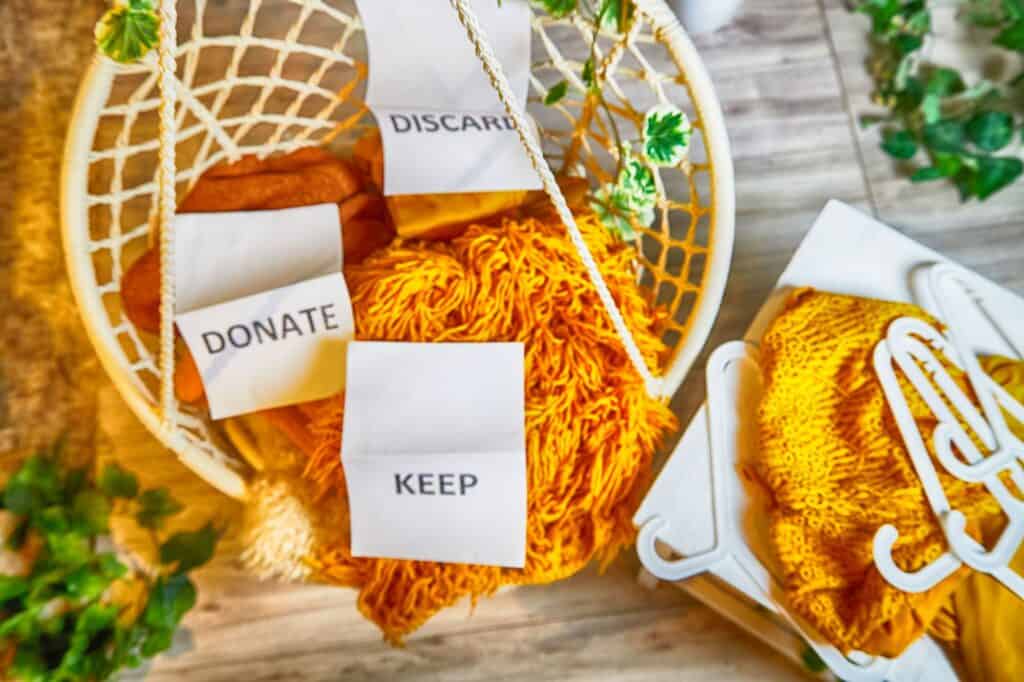 Discard, Donate, and Keep signages while decluttering